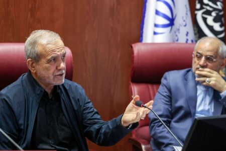پزشکیان: شناسنامه‌دار کردن کالاها، راهکار نجات از قاچاق و احتکار است